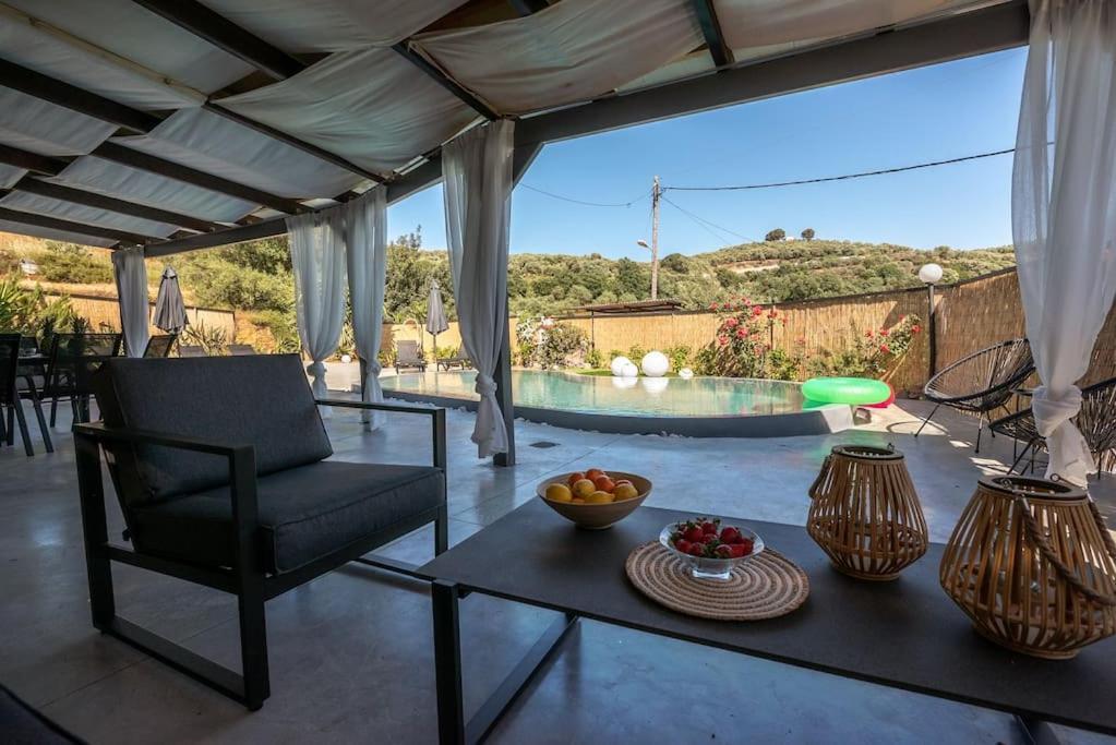 Alikianos Casa Del Miele, Private Pool, Bbq, Mountain View.ヴィラ エクステリア 写真