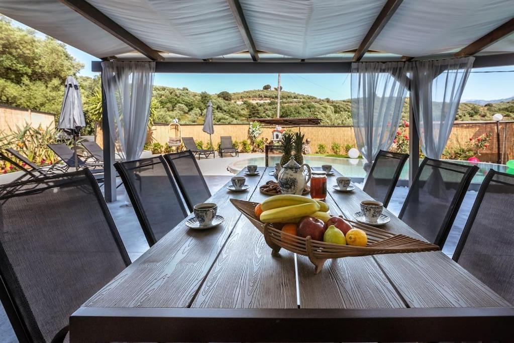 Alikianos Casa Del Miele, Private Pool, Bbq, Mountain View.ヴィラ エクステリア 写真